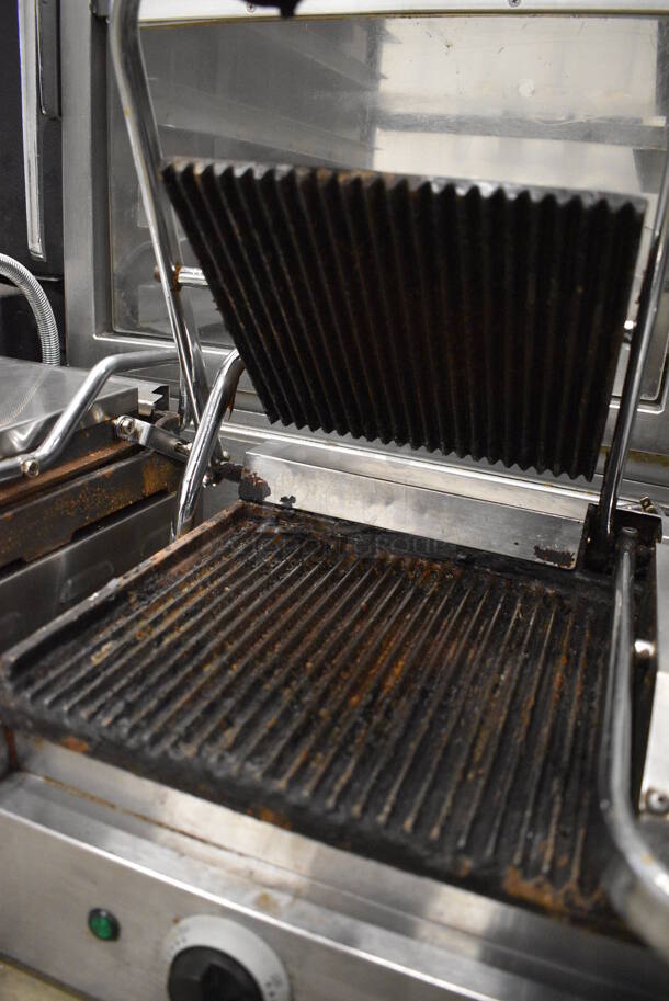 NICE! Adcraft Model SG-813B Stainless Steel Commercial Countertop Double Panini Press. 120 Volts, 1 Phase. 22x14x8. Tested and Does Not Power On - Image 4 of 6