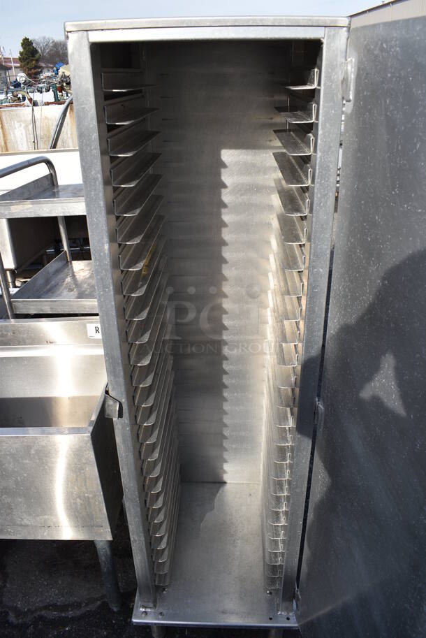 Lockwood Metal Commercial Enclosed Pan Rack. 17.5x21.5x60.5 - Image 3 of 3