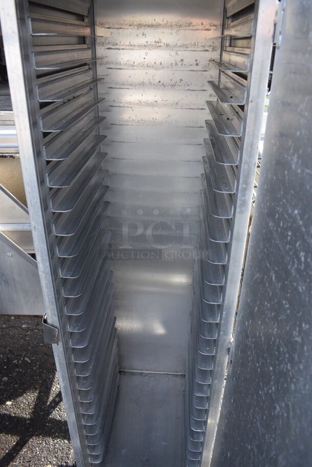 Lockwood Metal Commercial Enclosed Pan Rack. 16x21.5x61.5 - Image 3 of 3