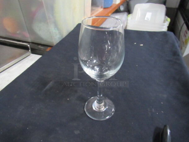 Stem Wine Glass. 10XBID