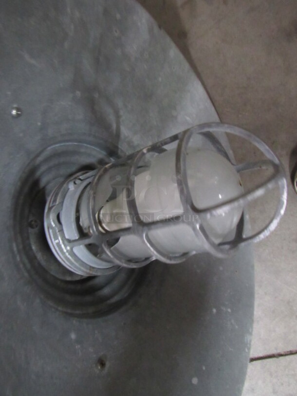AWESOME! One 18 Inch Industrial Look Rustic Galvanized Barn Light. BULB IS BROKEN! - Image 5 of 5
