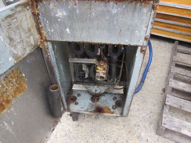 One Vulcan Natural Gas 40lb Deep Fryer, With 2 Baskets, On Casters. Model# LG300. 16X30X47 - Image 2 of 2
