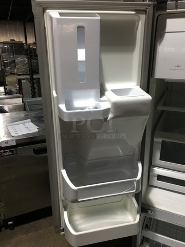 Frigidaire Reach In 2 Door Refrigerator! With Bottom Pull Out Freezer! With Water & Ice Dispenser! All Stainless Steel! Model FGHB2869LFB Serial 4A24021822! 115V! - Image 6 of 12