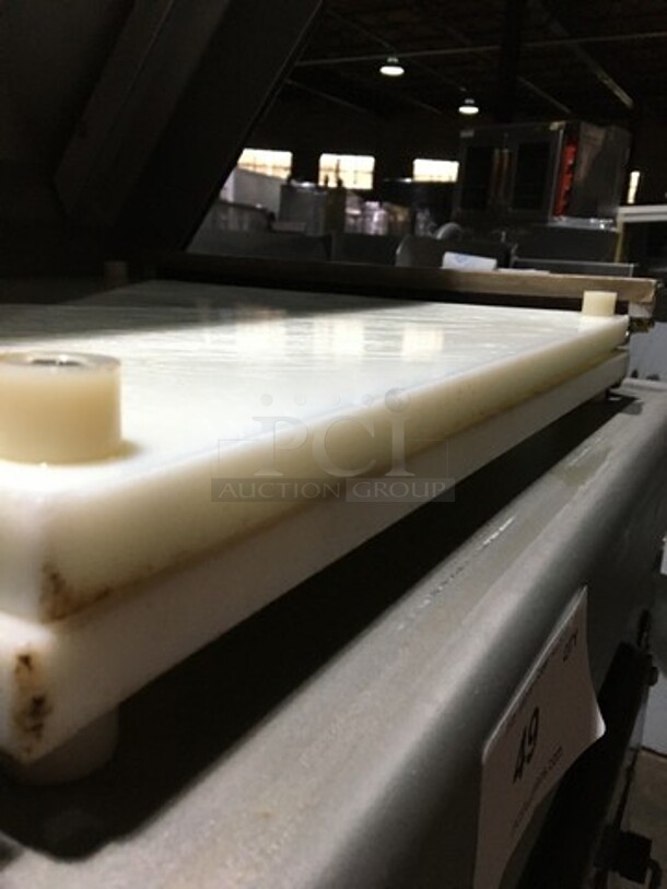Sipromac Commercial Floor Style Single Chamber Vacuum Sealing Machine! All Stainless Steel! On Casters! - Image 6 of 12