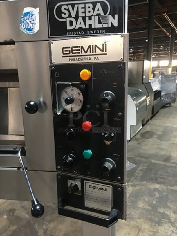 WOW! Sveba Dahlin Electric Powered Single Deck Baking/Pizza Oven! All Stainless Steel! Model DC12DD Serial 16449301! 208/230/115V! On Commercial Casters! - Image 7 of 10