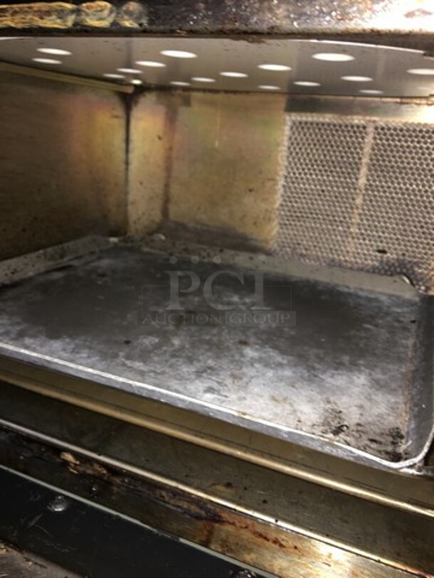 NICE! 2015 Turbo Chef Commercial Countertop Turbo Oven! Model NGO Serial NGOD19886! 208/240V 1Phase! On Legs!
 - Image 6 of 9