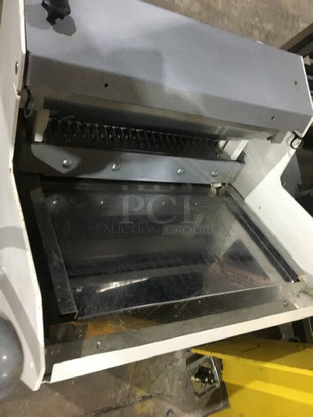 JAC Commercial Countertop Bread Loaf Slicer! 120V! - Image 5 of 10