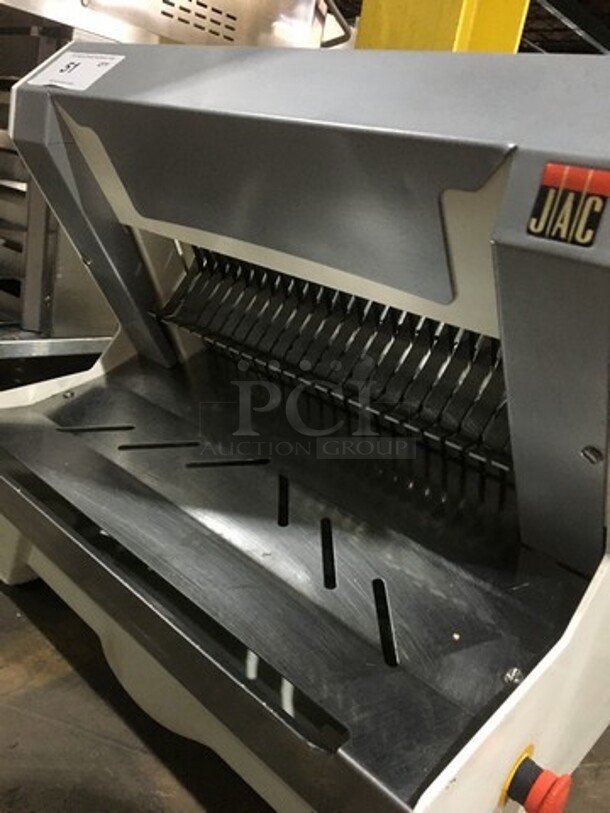 JAC Commercial Countertop Bread Loaf Slicer! 120V! - Image 6 of 10