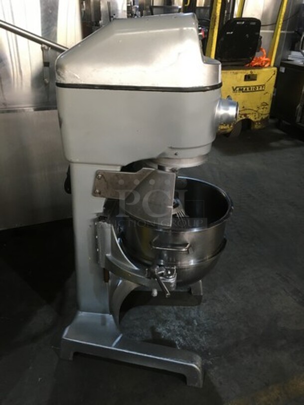 Globe Commercial 30 Quart Planetary Mixer! With Whip, Hook, & Paddle Attachments! With Stainless Steel Bowl! Serial 7314028! - Image 3 of 12