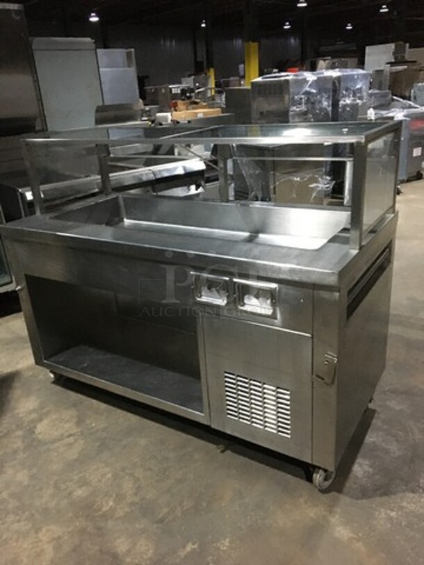 Nice! Dunhill Refrigerated Cold Pan/Salad Bar Work/Serving Station! With Underneath Storage Space! With Sneeze Guard! All Stainless Steel! Model C560MO Serial 08283! 120V 1 Phase! On Casters! - Image 3 of 10
