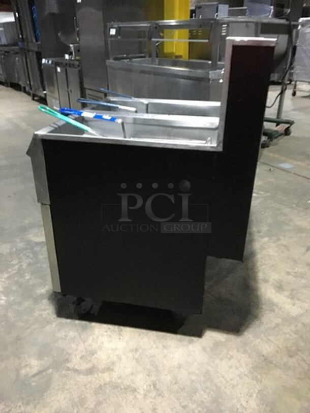 JC Pitman Frialator Commercial Natural Gas Powered Dual Deep Fat Fryer! With 4 Metal Frying Baskets! With Backsplash! All Stainless Steel! Model 142S Serial 8592Y50086SN! On Casters! - Image 3 of 9
