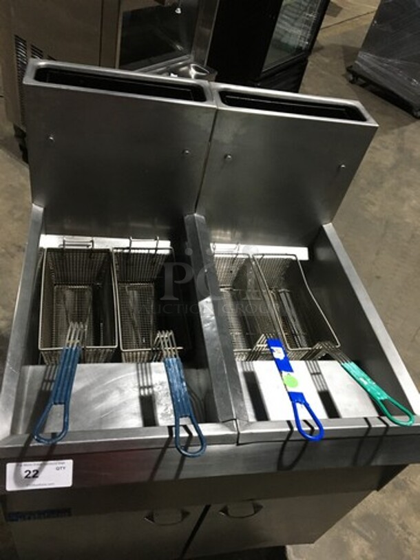 JC Pitman Frialator Commercial Natural Gas Powered Dual Deep Fat Fryer! With 4 Metal Frying Baskets! With Backsplash! All Stainless Steel! Model 142S Serial 8592Y50086SN! On Casters! - Image 5 of 9
