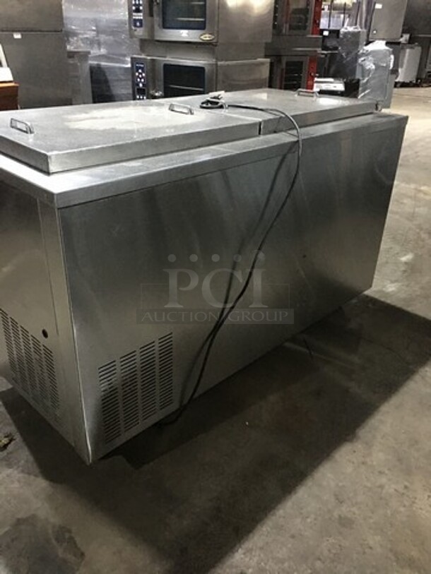 Wasserstrom Commercial Refrigerated Sandwich Prep Table! With 2 Door Underneath Storage Space! All Stainless Steel! Serial 2875! 120V! On Commercial Casters! - Image 4 of 11