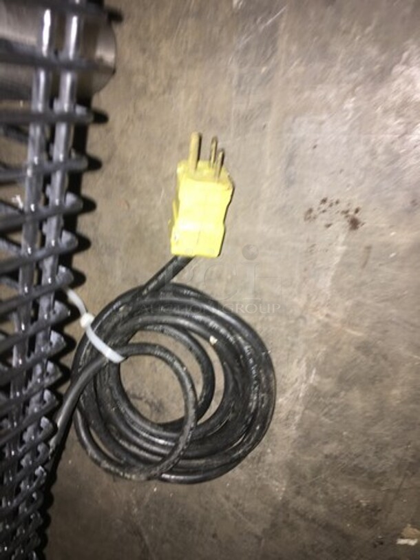 Servolift Eastern Stainless Steel Under The Counter Blast Chiller! Model HCM5120 Serial 110100137! 208V 1Phase! On Legs!
 - Image 8 of 8