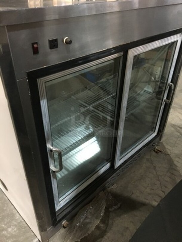 Nice! S & V Refrigerated Deli Display Case Merchandiser! Remote Compressor/No Compressor! With 2 Tier Stainless Steel Overhead Shelves! With Sliding Back Access Doors! Model CD4R Serial L0996014! 115V 1 Phase! - Image 4 of 9