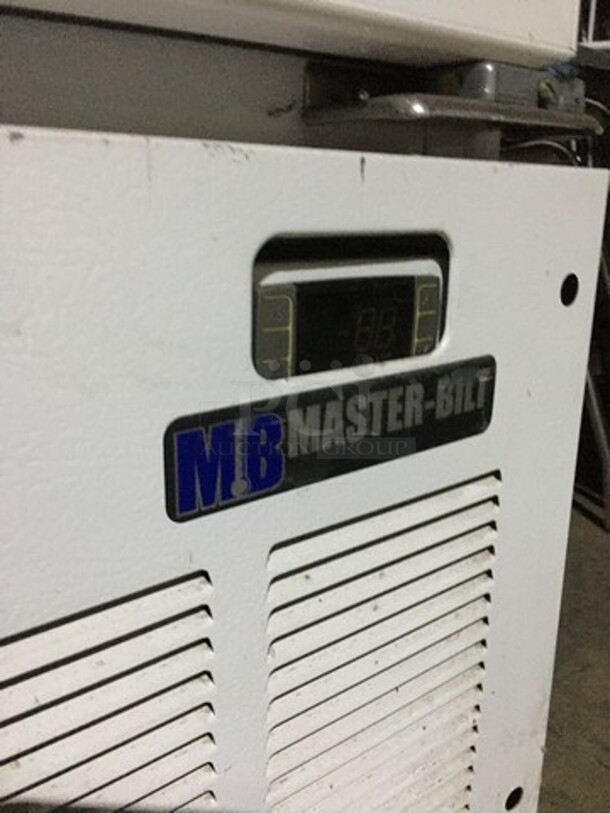 Master Bilt Commercial 2 Door Reach In Freezer Merchandiser! With Poly Coated Racks! Model BLG48HD Serial 120284! 115/208/230V 1Phase! - Image 8 of 9