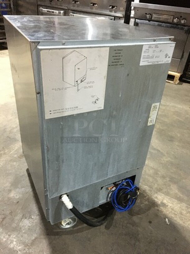 Manitowoc Commercial Under The Counter Ice Making Machine! Model QM30A Serial 310213655! 115V 1Phase! On Legs!
 - Image 3 of 8
