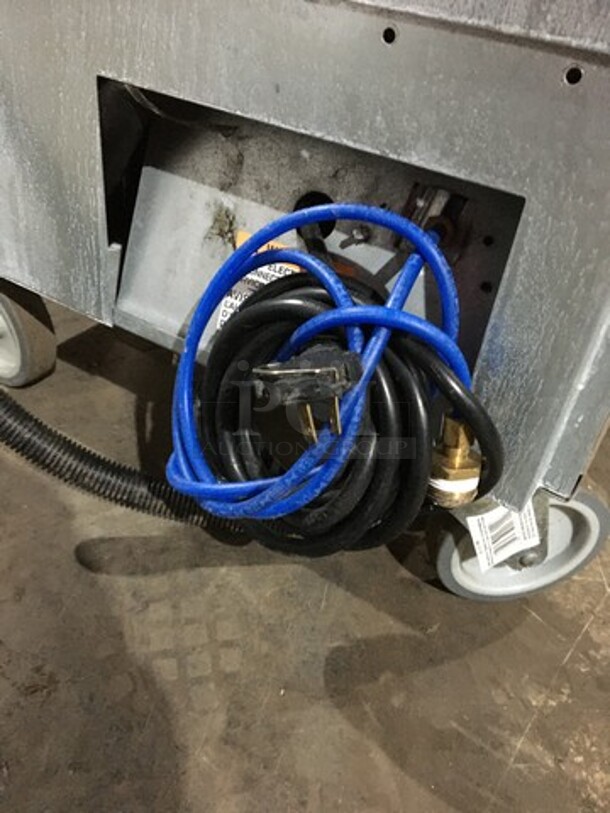 Manitowoc Commercial Under The Counter Ice Making Machine! Model QM30A Serial 310213655! 115V 1Phase! On Legs!
 - Image 8 of 8