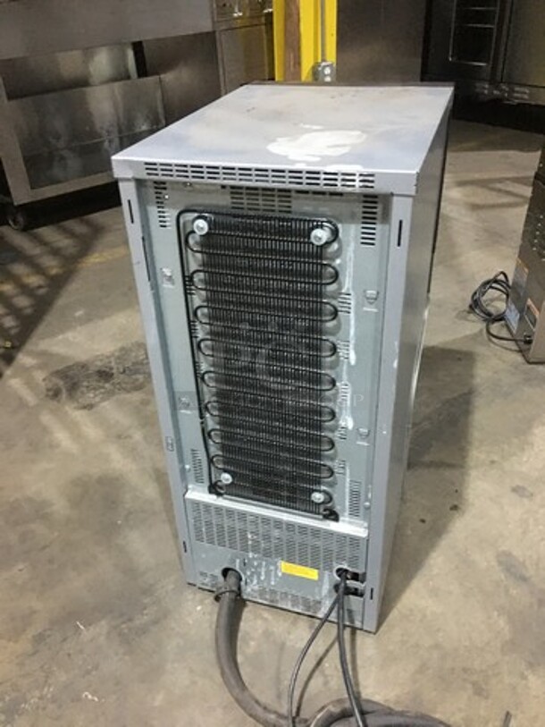 V & W Global 3 Spout Beverage Dispenser! Model C300NG/CFON102 Serial 051345537106! 120/240V 1Phase!
 - Image 3 of 8