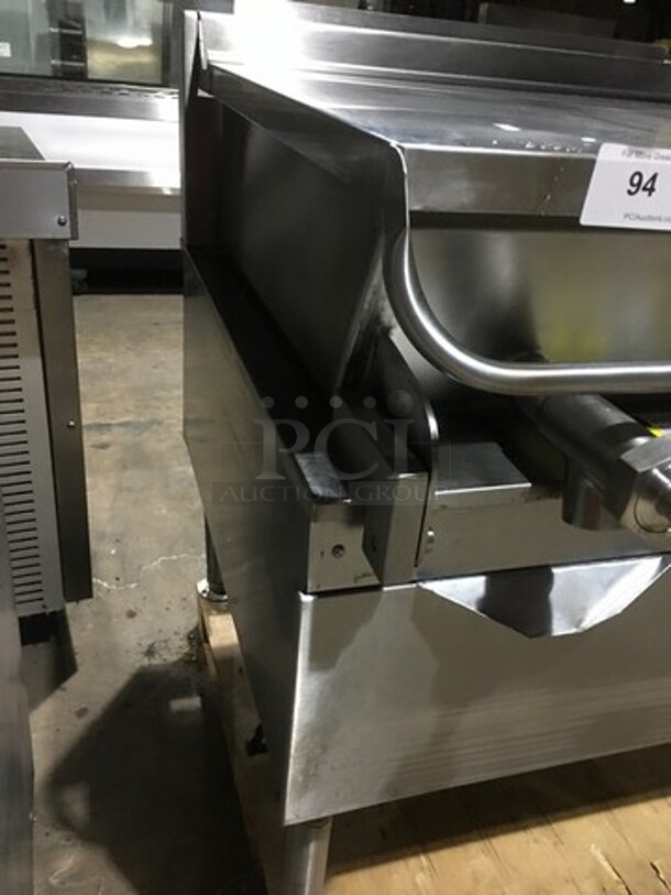 Cleveland Commercial Electric Powered Tilting Braising Pan/Tilt Skillet! All Stainless Steel! On Legs! - Image 2 of 10