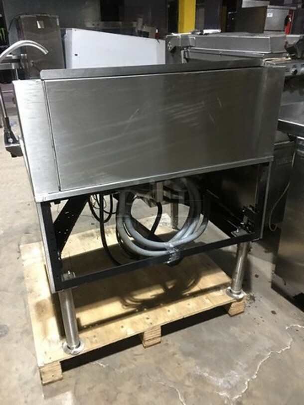 Cleveland Commercial Electric Powered Tilting Braising Pan/Tilt Skillet! All Stainless Steel! On Legs! - Image 4 of 10