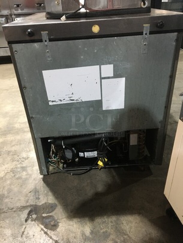 Hoshizaki Commercial Single Door Lowboy/Worktop Cooler! All Stainless Steel! Model CRMR27LPC Serial H50988B! 115V 1Phase! - Image 4 of 7
