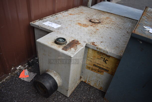 Metal Commercial Grease Trap. 21x29x10 - Image 2 of 4