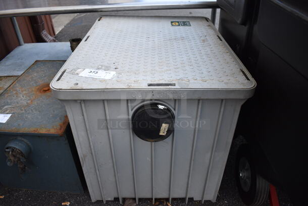 Plumbing and Drainage Metal Commercial Grease Trap. 24x31x24