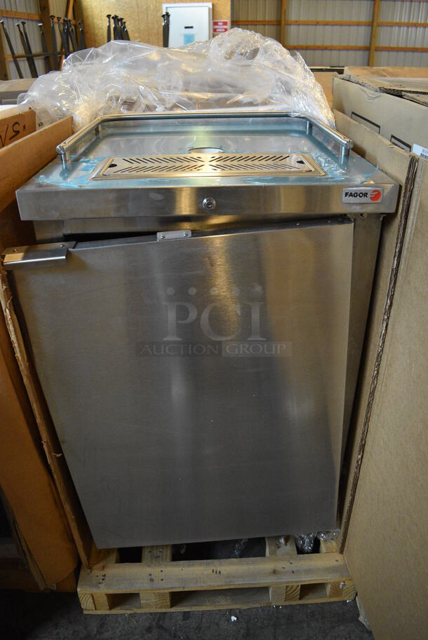 BRAND NEW! 2015 Fagor Model FDD44S Stainless Steel Commercial Single Door Direct Draw Kegerator on Commercial Casters. Comes w/ Beer Tower. 115 Volts, 1 Phase. 25x28x41. Tested and Working!