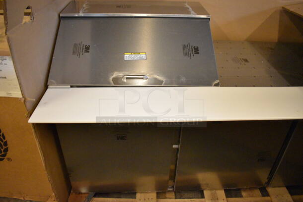 BRAND NEW! Beverage Air Model SPE72-12M Stainless Steel Commercial Sandwich Salad Prep Table Bain Marie Mega Top w/ 12 BRAND NEW IN BOX Vollrath 1/6 Size Drop In Bins and 4 BRAND NEW IN BOX Commercial Casters. 115 Volts, 1 Phase. 72x36.5x40. Tested and Working! - Image 2 of 10