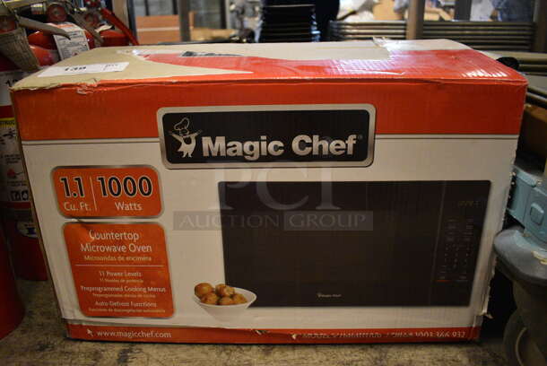 BRAND NEW IN BOX! Magic Chef Countertop Microwave Oven. 20x15x12 - Image 3 of 4