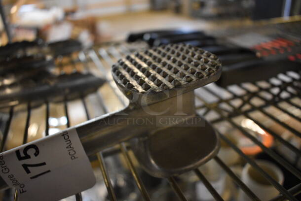 Metal Meat Tenderizer. 10x2.5x2.5 - Image 2 of 2