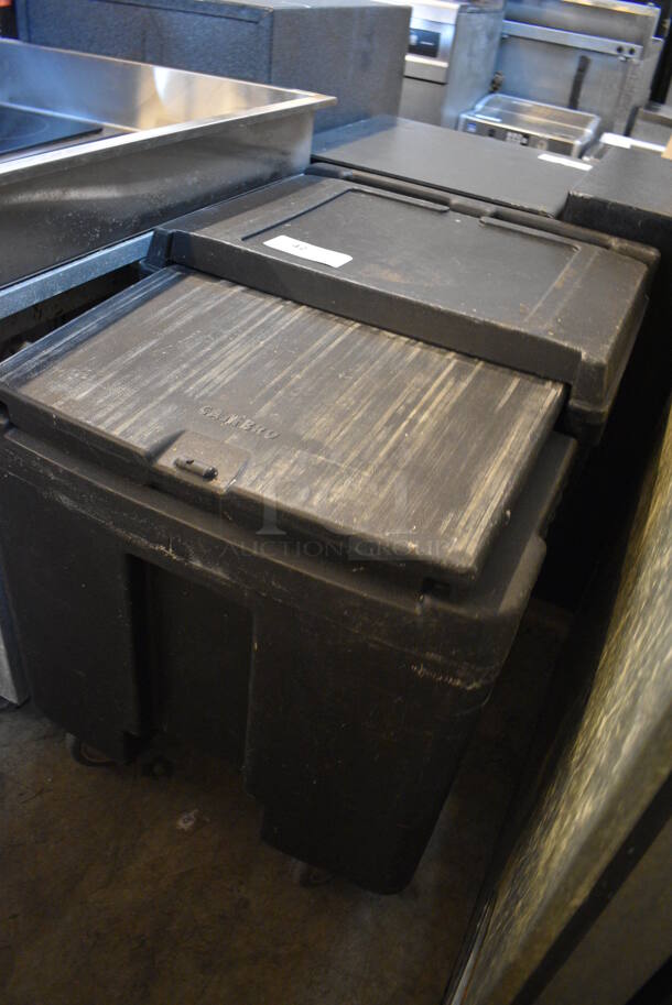 Cambro Black Poly Ice Bin on Commercial Casters. 23x32x29 - Image 3 of 7