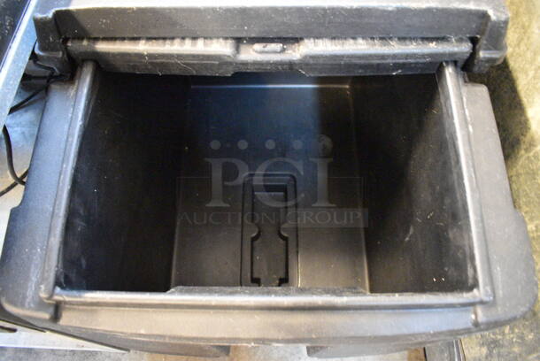 Cambro Black Poly Ice Bin on Commercial Casters. 23x32x29 - Image 5 of 7