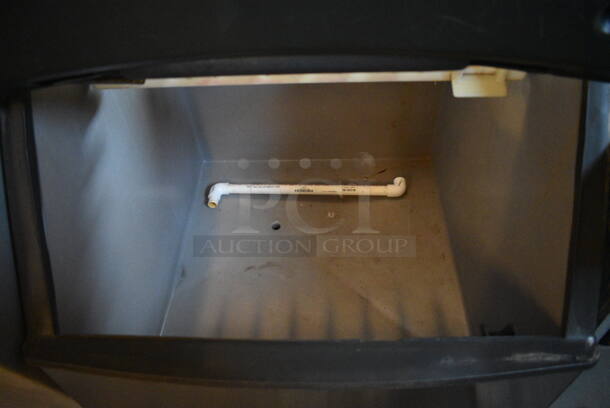 NICE! Manitowoc Model S400 Stainless Steel Commercial Ice Bin w/ Poly Flap Lid. 30x33x39 - Image 5 of 6