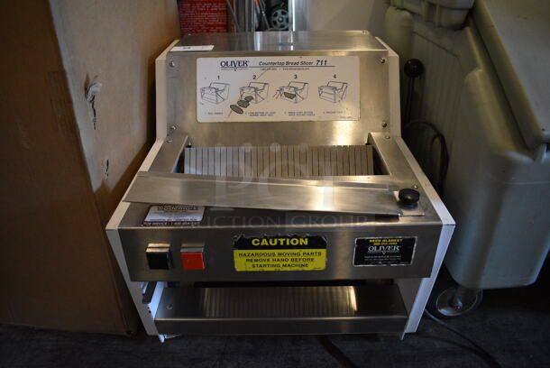 SWEET! Oliver Model 711 Metal Commercial Countertop Bread Loaf Slicer. 115 Volts, 1 Phase. 26x29x21.5. Tested and Working! - Image 2 of 7