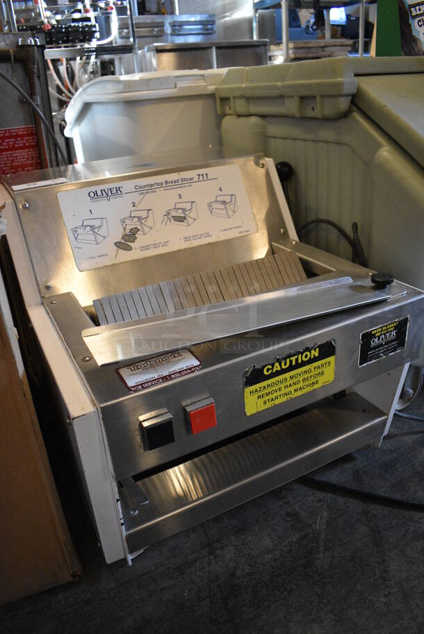 SWEET! Oliver Model 711 Metal Commercial Countertop Bread Loaf Slicer. 115 Volts, 1 Phase. 26x29x21.5. Tested and Working! - Image 4 of 7