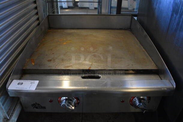 NICE! Star Max Stainless Steel Commercial Countertop Electric Powered Flat Top Griddle w/ Thermostatic Controls. 24x26x15