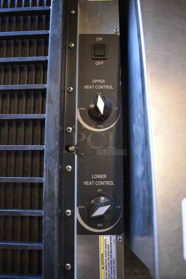 WOW! Gold Medal Model 8160/8170 Stainless Steel Commercial Countertop Electric Powered Fence Grill and Bun Warmer Combo Unit. 120 Volts, 1 Phase. 23x28x19. Tested and Working! - Image 7 of 10