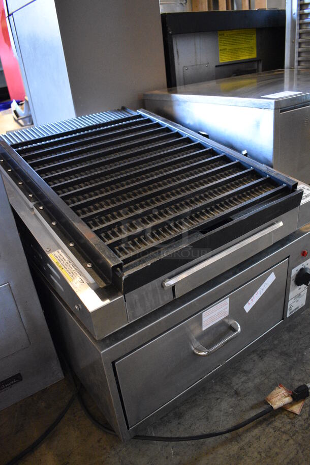 WOW! Gold Medal Model 8160/8170 Stainless Steel Commercial Countertop Electric Powered Fence Grill and Bun Warmer Combo Unit. 120 Volts, 1 Phase. 23x28x19. Tested and Working! - Image 8 of 10