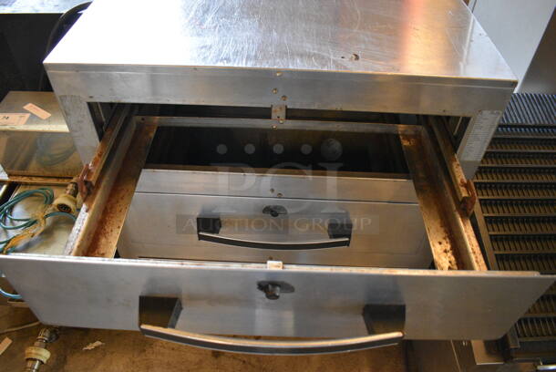 NICE! Toastswell Stainless Steel Commercial Countertop 3 Drawer Warming Drawer. 28.5x21.5x32. Could Not Test - Unit Trips Breaker - Image 4 of 7