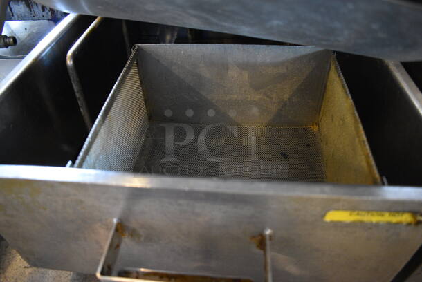 Stainless Steel Commercial Grease Oil Filtration System on Commercial Casters. 19x25x19 - Image 5 of 6