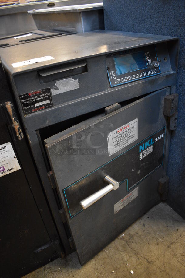 Boston NKL Metal Gray Single Compartment Safe. Does Not Come w/ Combination. 20x19x29 - Image 3 of 9