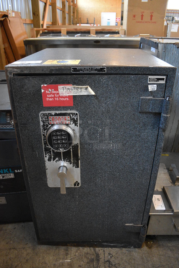 Boston Gardall Metal Gray Single Compartment Safe. Does Not Come w/ Combination. 22.5x25x37