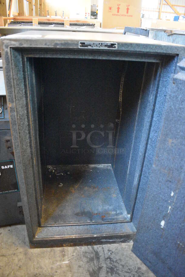 Boston Gardall Metal Gray Single Compartment Safe. Does Not Come w/ Combination. 22.5x25x37 - Image 7 of 11