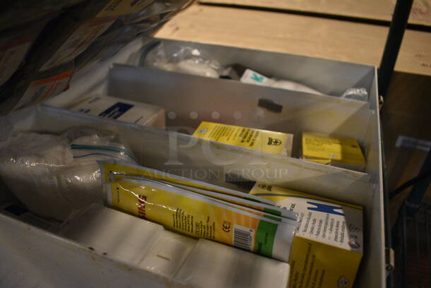 White Metal First Aid Kit Box. 15x16.5x6 - Image 2 of 2