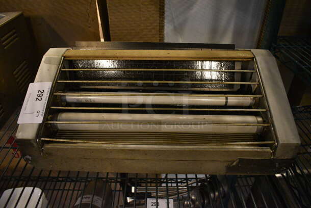 Metal Commercial Bug Zapper. 21x13x7 - Image 1 of 3