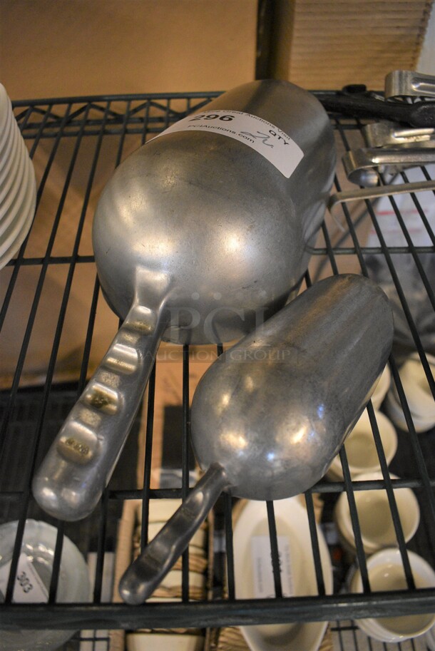 2 Metal Ice Scoops. 15x5.5x3.5, 8.5x3x2. 2 Times Your Bid! - Image 1 of 2
