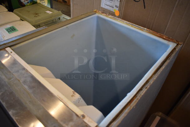 Metal Commercial Ice Machine Bin w/ Poly Flap Lid. 23x34x46.5 - Image 3 of 4
