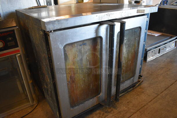WOW! Duke ENERGY STAR Stainless Steel Commercial Gas Powered Full Size Convection Oven w/ View Through Doors, Metal Oven Racks and Thermostatic Controls. 38x41x31 - Image 2 of 10